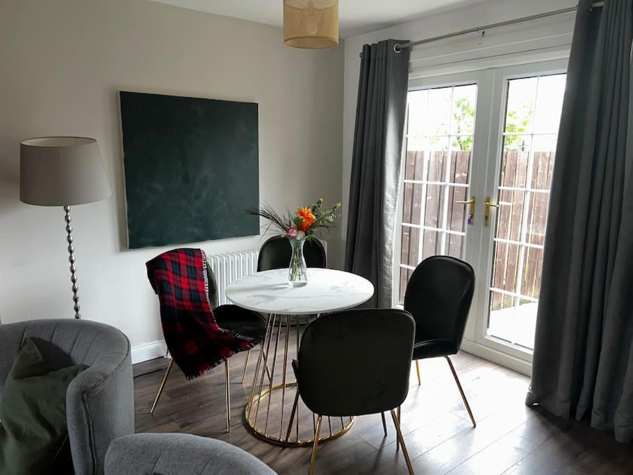 15 Min Drive To Airport 20 Min To Loch Lomond And City Center Old Kilpatrick ภายนอก รูปภาพ