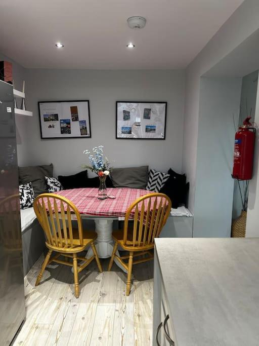 15 Min Drive To Airport 20 Min To Loch Lomond And City Center Old Kilpatrick ภายนอก รูปภาพ