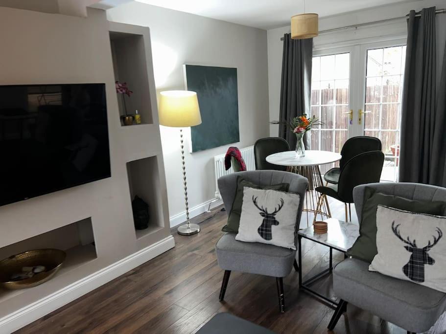 15 Min Drive To Airport 20 Min To Loch Lomond And City Center Old Kilpatrick ภายนอก รูปภาพ