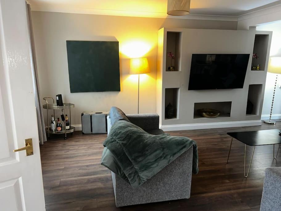 15 Min Drive To Airport 20 Min To Loch Lomond And City Center Old Kilpatrick ภายนอก รูปภาพ