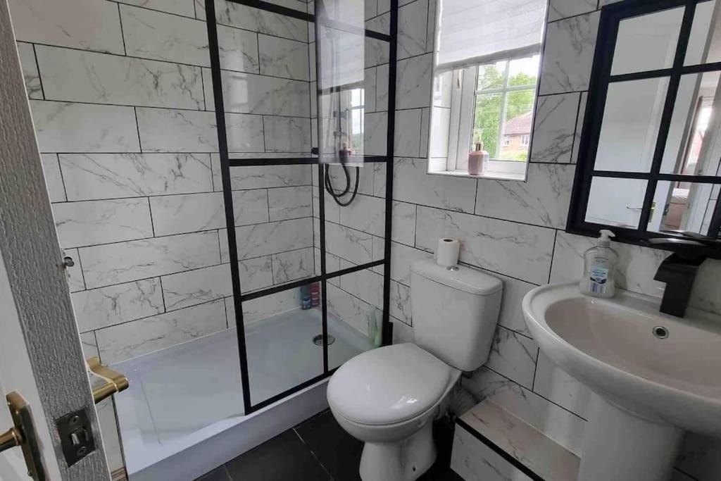 15 Min Drive To Airport 20 Min To Loch Lomond And City Center Old Kilpatrick ภายนอก รูปภาพ